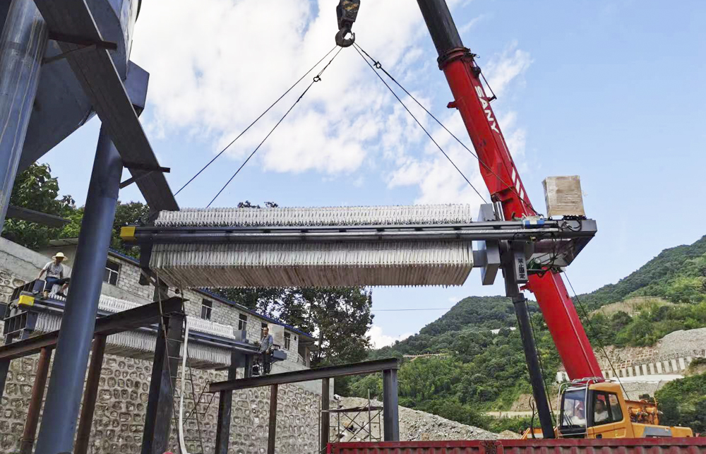 河南圓形壓濾機(jī)濾板廠家_山東礦機(jī) 山東雪野天翼 籌劃購(gòu)買_山東壓濾機(jī)廠家